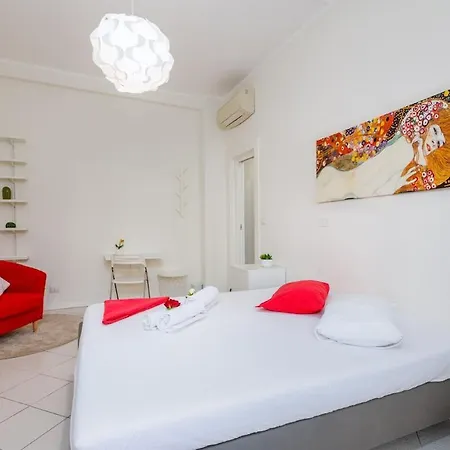 Domus Aurea3 Flat A Stone's Throw From Colosseum شقة *