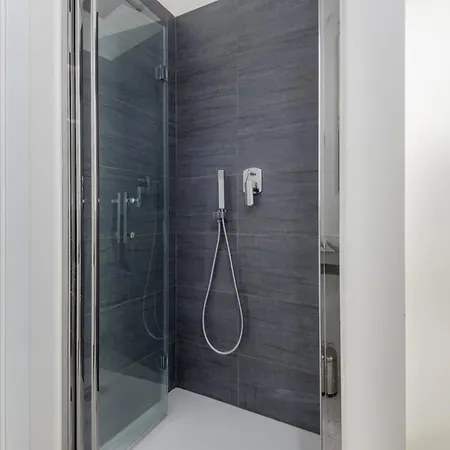 Domus Aurea3 Flat A Stone's Throw From Colosseum *